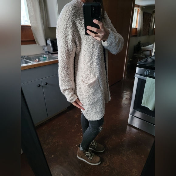 Oversized cardigan sweater - Picture 6 of 16